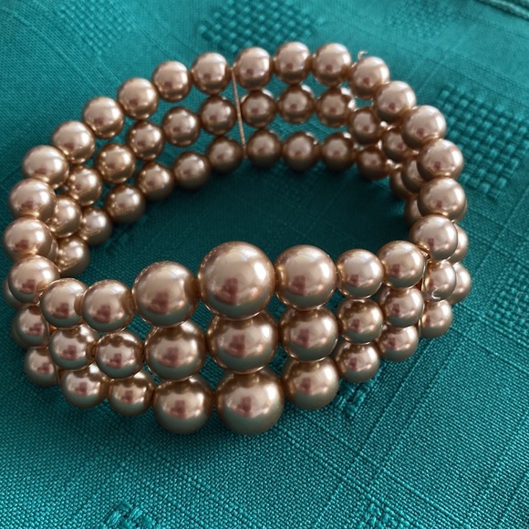 Satin golded finished 3 strand V Necklace and Bracelet - Picture 8 of 9